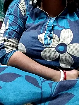 BERRY 00 online show from November 2025 09:45:01 AM