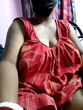 Snapshot of BERRY_00 chatting on May 2026 06:27:01 PM BERRY 00 online show from May 2026 06:27:01 PM