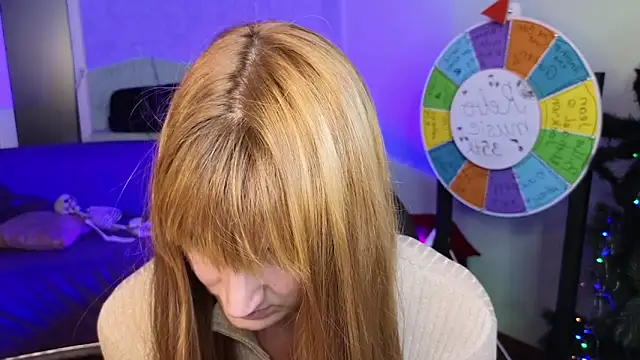 Snapshot of Nika_Kitten chatting on February 2025 05:20:01 PM Nika Kitten online show from February 2025 05:20:01 PM