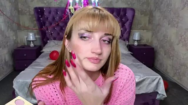 Snapshot of Nika_Kitten chatting on February 2025 08:47:01 PM Nika Kitten online show from February 2025 08:47:01 PM