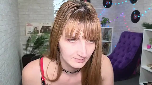 Snapshot of Nika_Kitten chatting on March 2025 09:09:02 PM Nika Kitten online show from March 2025 09:09:02 PM