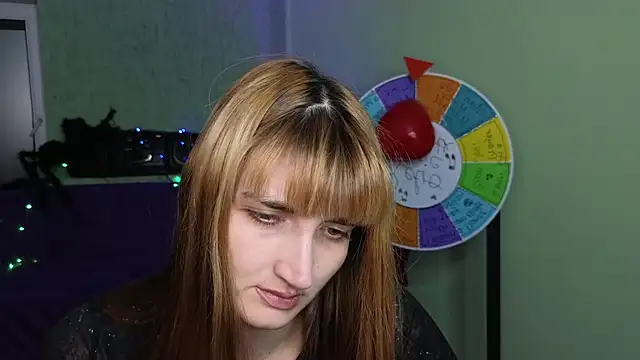 Snapshot of Nika_Kitten chatting on March 2025 05:46:01 PM Nika Kitten online show from March 2025 05:46:01 PM