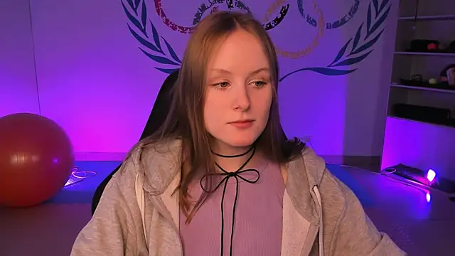 Snapshot of VivienLeeigh chatting on December 2024 01:10:01 PM VivienLeeigh online show from December 2024 01:10:01 PM