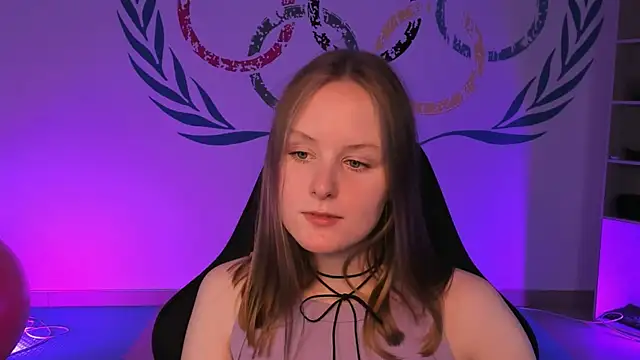 Snapshot of VivienLeeigh chatting on December 2024 07:22:01 PM VivienLeeigh online show from December 2024 07:22:01 PM