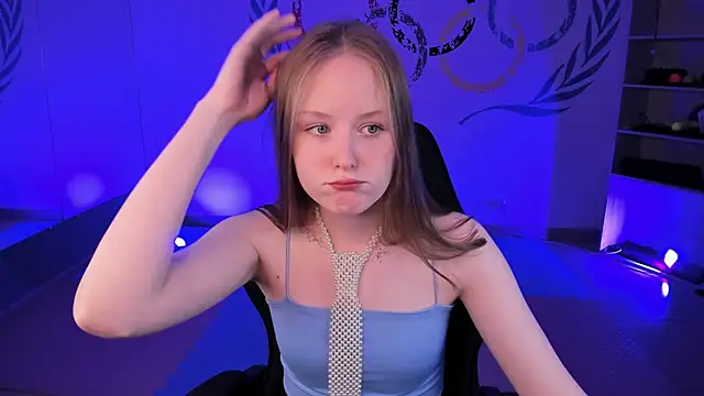 Snapshot of VivienLeeigh chatting on December 2024 09:06:02 AM VivienLeeigh online show from December 2024 09:06:02 AM