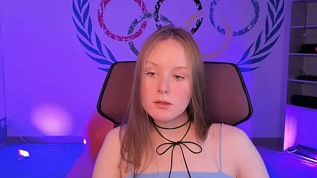 Snapshot of VivienLeeigh chatting on December 2024 04:05:01 PM VivienLeeigh online show from December 2024 04:05:01 PM