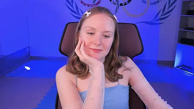 Snapshot of VivienLeeigh chatting on December 2024 08:18:01 PM VivienLeeigh online show from December 2024 08:18:01 PM