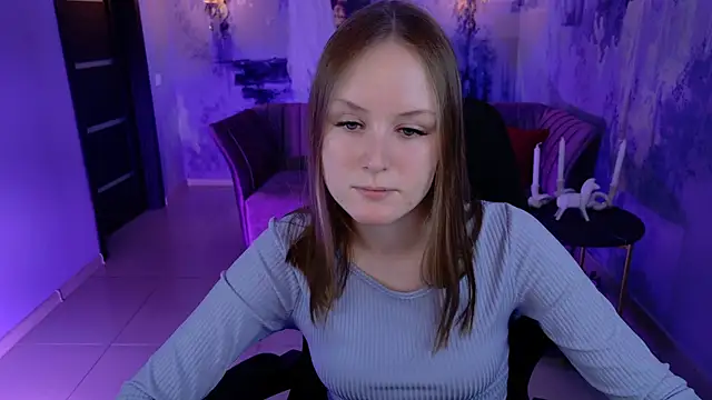 Snapshot of VivienLeeigh chatting on December 2024 09:12:01 AM VivienLeeigh online show from December 2024 09:12:01 AM