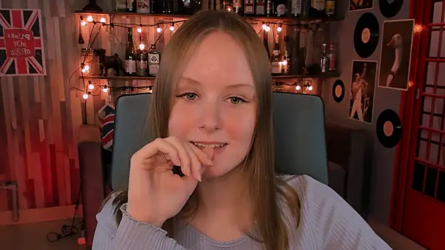 Snapshot of VivienLeeigh chatting on December 2024 07:22:01 PM VivienLeeigh online show from December 2024 07:22:01 PM