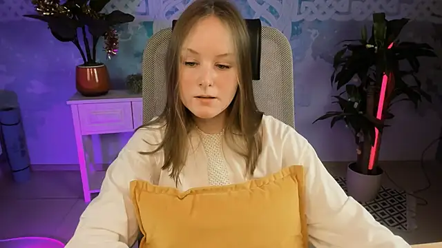 Snapshot of VivienLeeigh chatting on January 2025 01:20:02 PM VivienLeeigh online show from January 2025 01:20:02 PM
