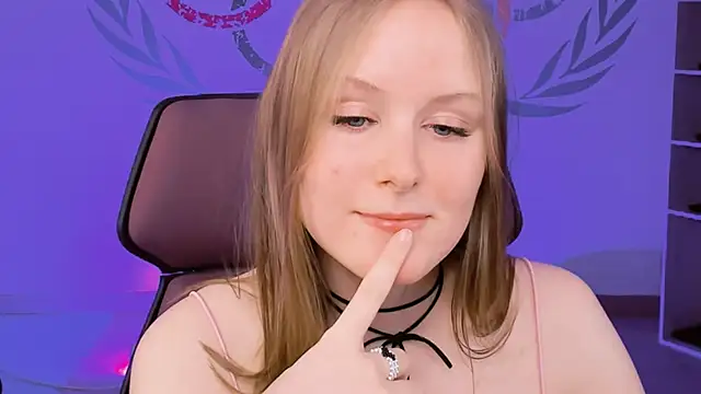 Snapshot of VivienLeeigh chatting on January 2025 03:16:01 PM VivienLeeigh online show from January 2025 03:16:01 PM