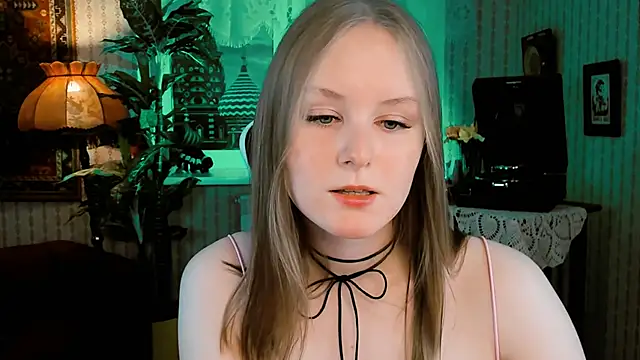 Snapshot of VivienLeeigh chatting on January 2025 09:08:01 AM VivienLeeigh online show from January 2025 09:08:01 AM