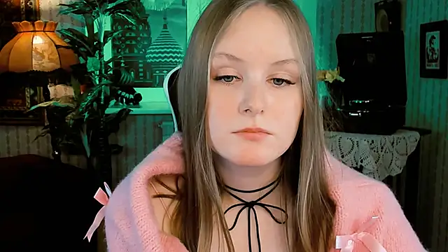 Snapshot of VivienLeeigh chatting on January 2025 12:22:02 PM VivienLeeigh online show from January 2025 12:22:02 PM