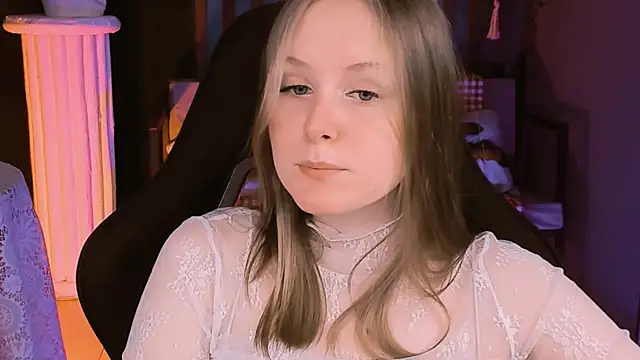 Snapshot of VivienLeeigh chatting on February 2025 07:20:02 PM VivienLeeigh online show from February 2025 07:20:02 PM