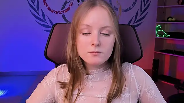 Snapshot of VivienLeeigh chatting on February 2025 01:10:02 PM VivienLeeigh online show from February 2025 01:10:02 PM
