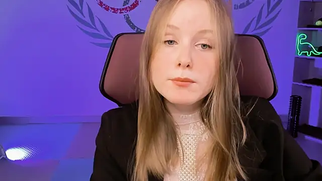 Snapshot of VivienLeeigh chatting on February 2025 02:04:01 PM VivienLeeigh online show from February 2025 02:04:01 PM
