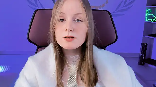 Snapshot of VivienLeeigh chatting on February 2025 08:31:01 PM VivienLeeigh online show from February 2025 08:31:01 PM