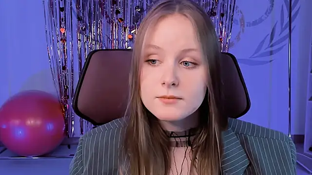 Snapshot of VivienLeeigh chatting on February 2025 06:21:01 PM VivienLeeigh online show from February 2025 06:21:01 PM