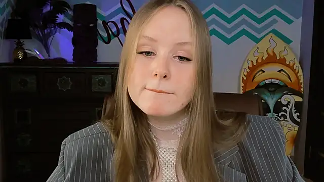 Snapshot of VivienLeeigh chatting on February 2025 09:12:02 AM VivienLeeigh online show from February 2025 09:12:02 AM