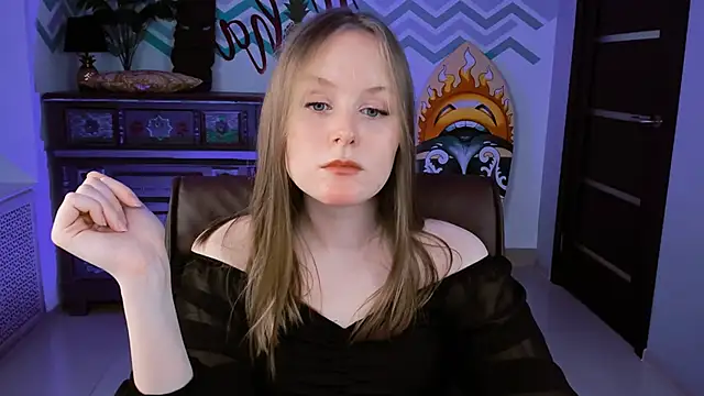 Snapshot of VivienLeeigh chatting on March 2025 01:08:01 PM VivienLeeigh online show from March 2025 01:08:01 PM