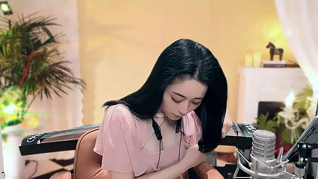 Snapshot of Tian-xin-999 chatting on March 2025 04:13:02 PM Tian-xin-999 online show from March 2025 04:13:02 PM