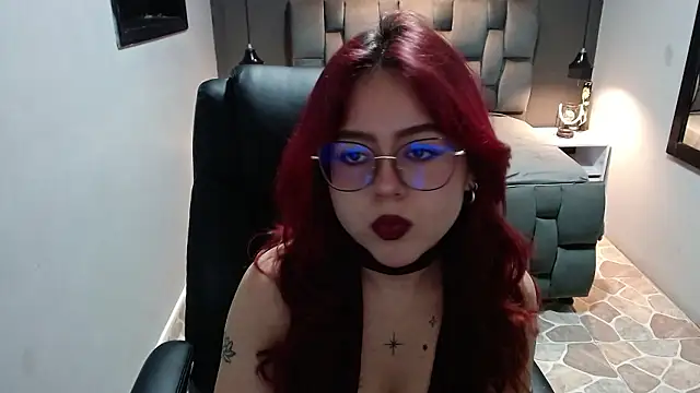 crimson tati  online show from December 2024 03:09:01 AM