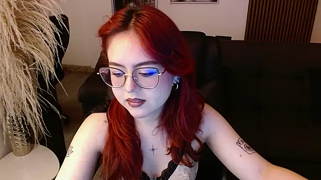 crimson tati  online show from February 2025 03:34:02 AM