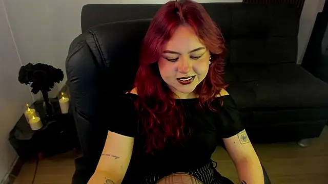 crimson tati  online show from October 2025 03:39:02 AM