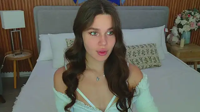 RihannaRose online show from September 2025 05:05:02 PM