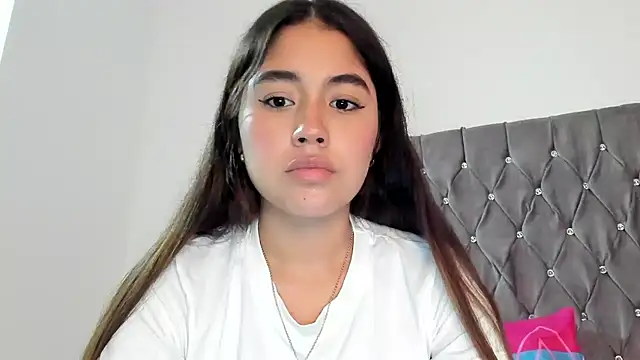 Snapshot of AriaMontgomery chatting on January 2025 08:51:02 AM AriaMontgomery online show from January 2025 08:51:02 AM