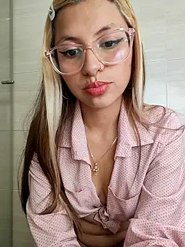 little mavi online show from November 2025 04:35:01 AM