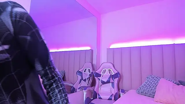 KellyOlsenbe online show from January 2025 08:54:02 PM