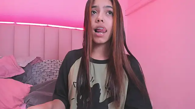 KellyOlsenbe online show from January 2025 08:25:01 PM