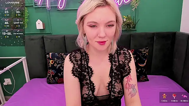 Fluffy Monica online show from December 2024 01:18:02 AM