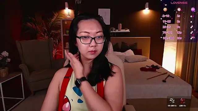 Marine Vact online show from October 2025 02:03:01 PM