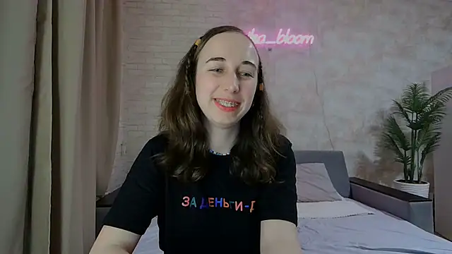 Anika bloom online show from February 2025 02:26:01 AM