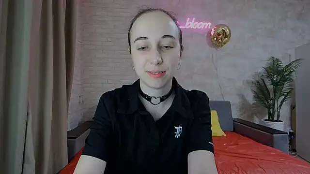 Anika bloom online show from February 2025 11:04:01 PM