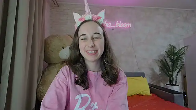 Anika bloom online show from March 2025 12:01:02 AM