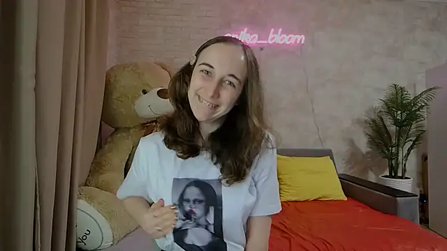 Anika bloom online show from March 2025 11:09:01 PM