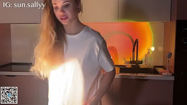 sunsally online show from June 2026 09:06:02 PM