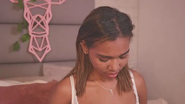 Lily Miiller online show from November 2025 09:39:01 PM