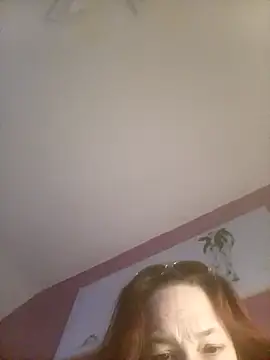 Snapshot of Fiesty_findom40 chatting on November 2025 06:08:02 AM Fiesty findom40 online show from November 2025 06:08:02 AM