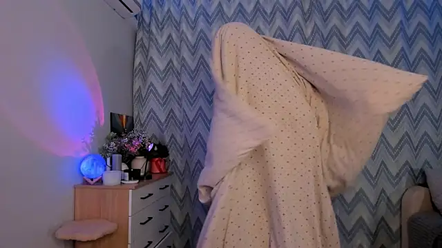 Tate Angel online show from January 2025 09:21:01 PM