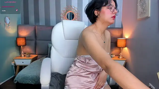 Snapshot of victoria_byte chatting on December 2024 01:06:01 PM victoria byte online show from December 2024 01:06:01 PM