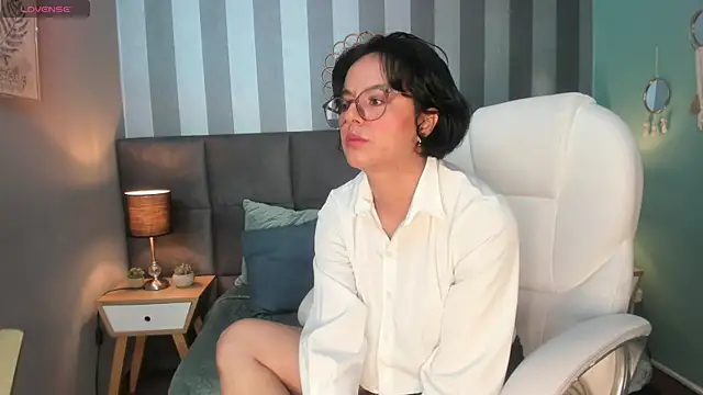 Snapshot of victoria_byte chatting on December 2024 01:33:02 PM victoria byte online show from December 2024 01:33:02 PM