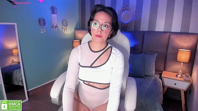 Snapshot of victoria_byte chatting on January 2025 05:08:01 PM victoria byte online show from January 2025 05:08:01 PM