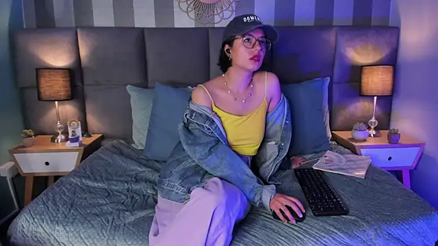 Snapshot of victoria_byte chatting on March 2025 01:29:02 PM victoria byte online show from March 2025 01:29:02 PM