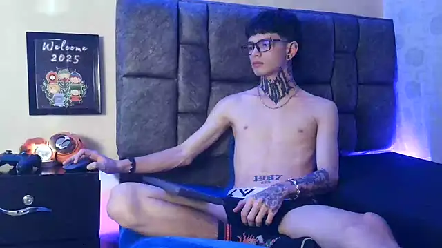 Dan brownn online show from February 2025 07:00:01 PM