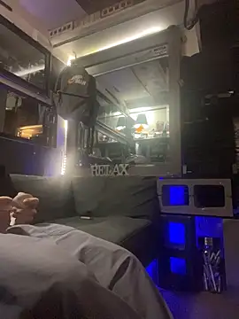 Snapshot of DirkD916 chatting on October 2025 04:30:01 PM DirkD916 online show from October 2025 04:30:01 PM