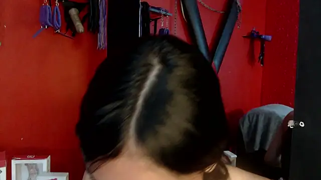 Monttserratt online show from December 2024 01:46:01 AM